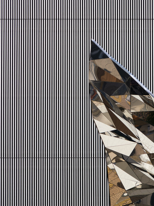 Reflective Spike. Kobe, Japan 2024.