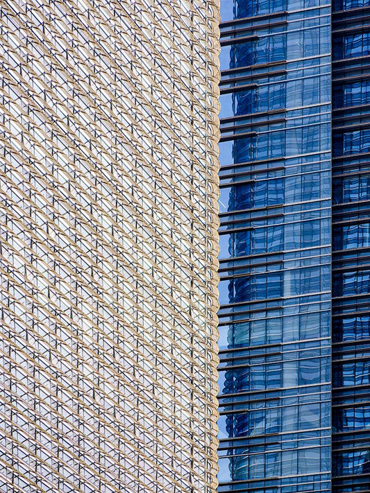 Sparkle and Blue. Shenzhen, China 2025.